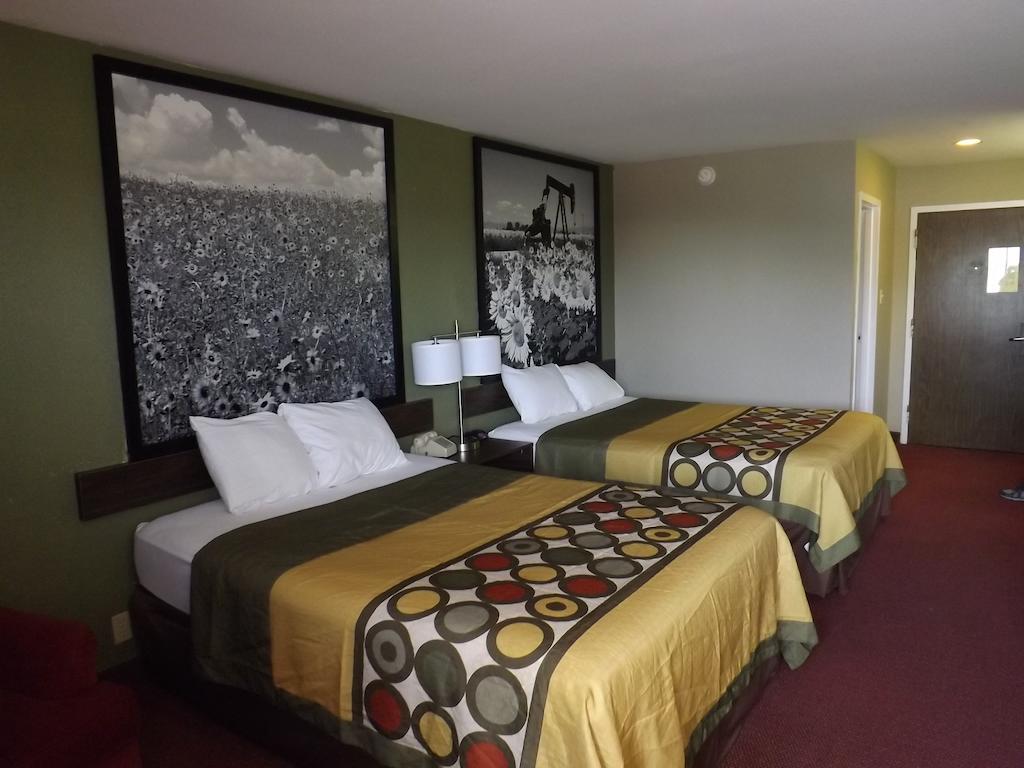 Super 8 By Wyndham Sterling Co Hotel Ngoại thất bức ảnh