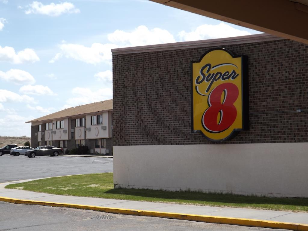 Super 8 By Wyndham Sterling Co Hotel Ngoại thất bức ảnh