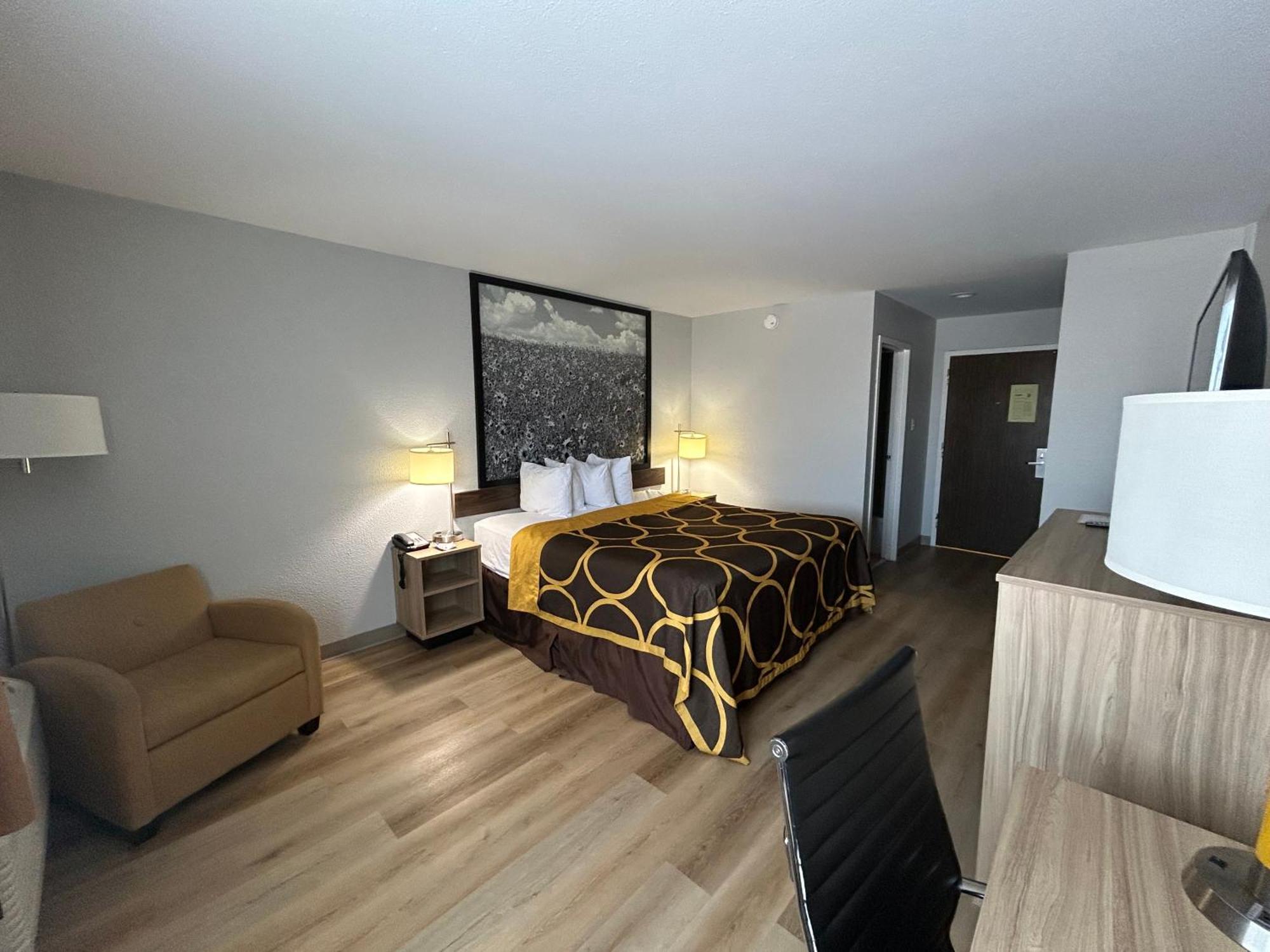Super 8 By Wyndham Sterling Co Hotel Ngoại thất bức ảnh